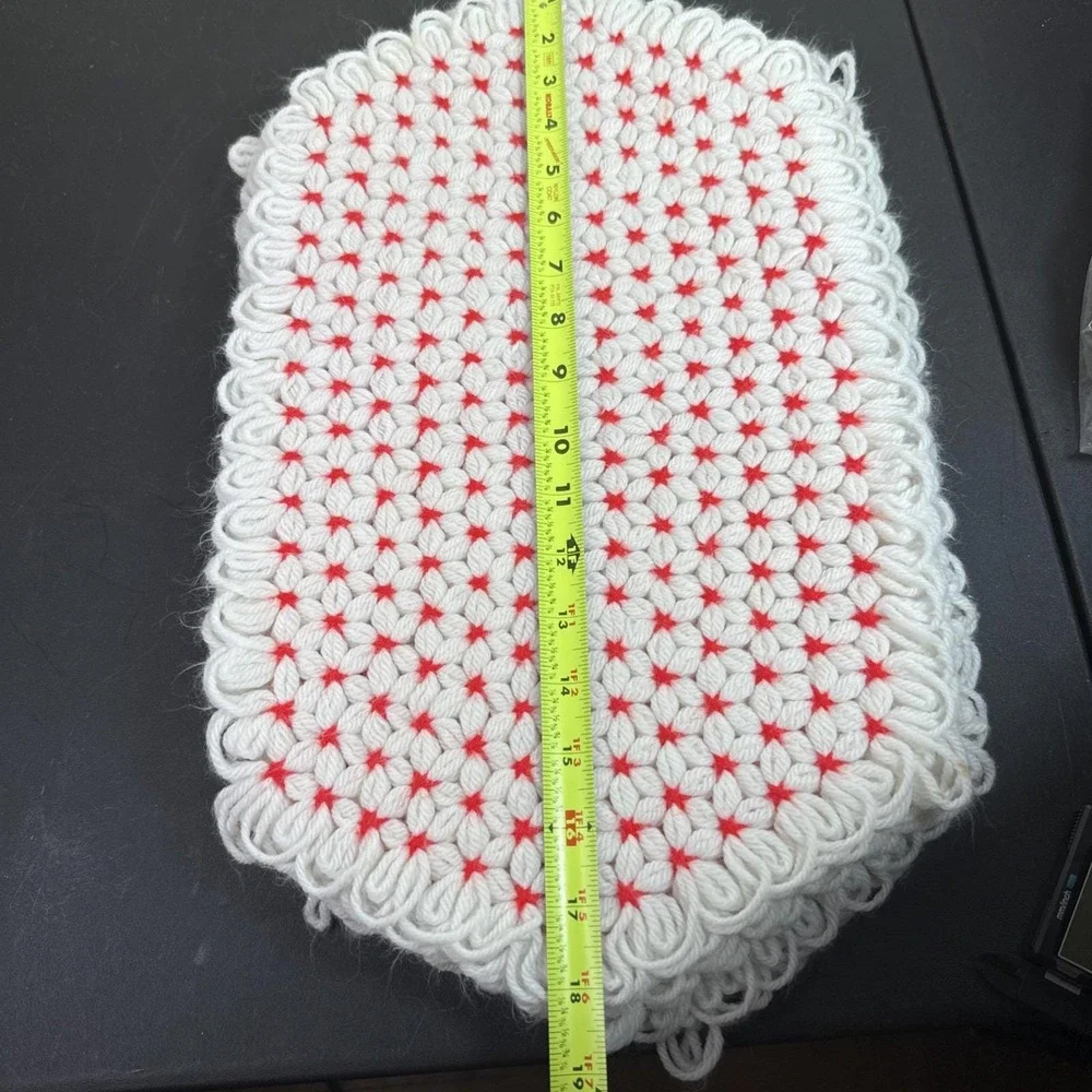 Vintage Hand-Crocheted‎ Placemats Set of 4 Red & White Oval 18